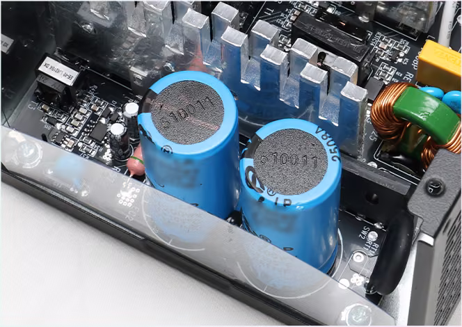 Internal view of the TY550 power supply showing Taiwanese capacitors